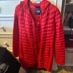 The North Face Women's Red Hooded Thermoball Parka (Down Alternative)